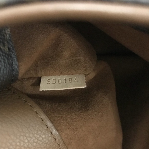 Authentic 2014  Louis Vuitton. Pallas. - Picture 6 of 8